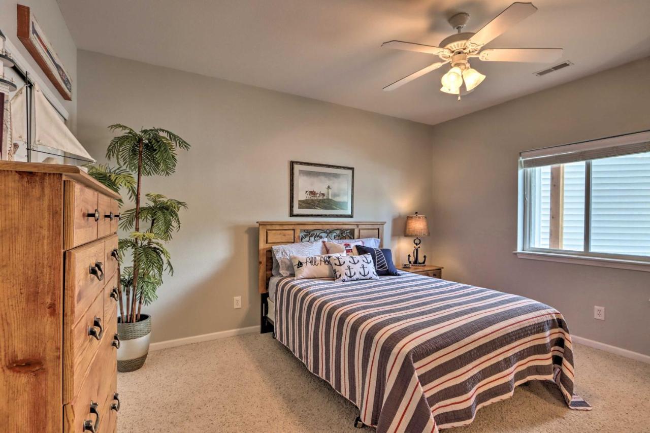 Lakefront Ozark Condo With Balcony And Seasonal Pool! Camdenton Buitenkant foto